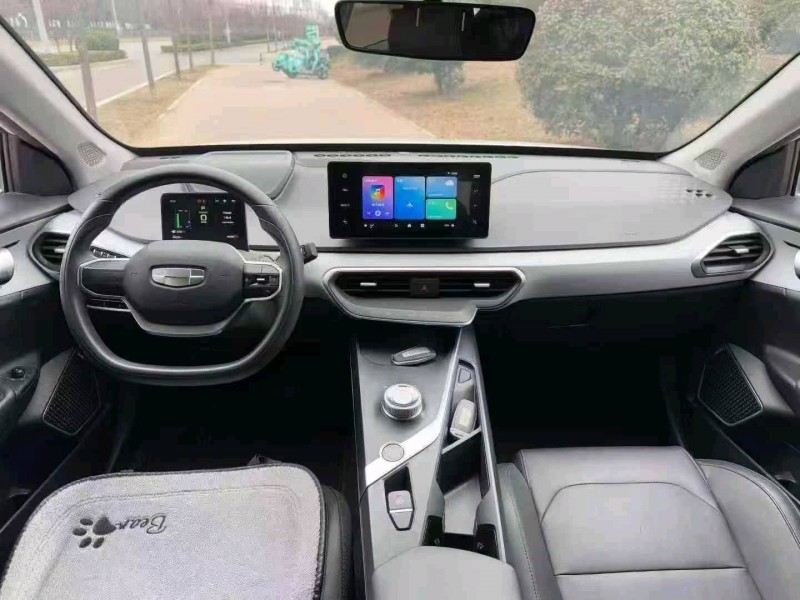 东营24年吉利几何5