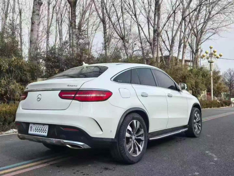 烟台19年奔驰GLE8