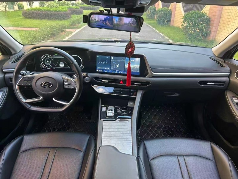 东莞21年现代索纳塔4