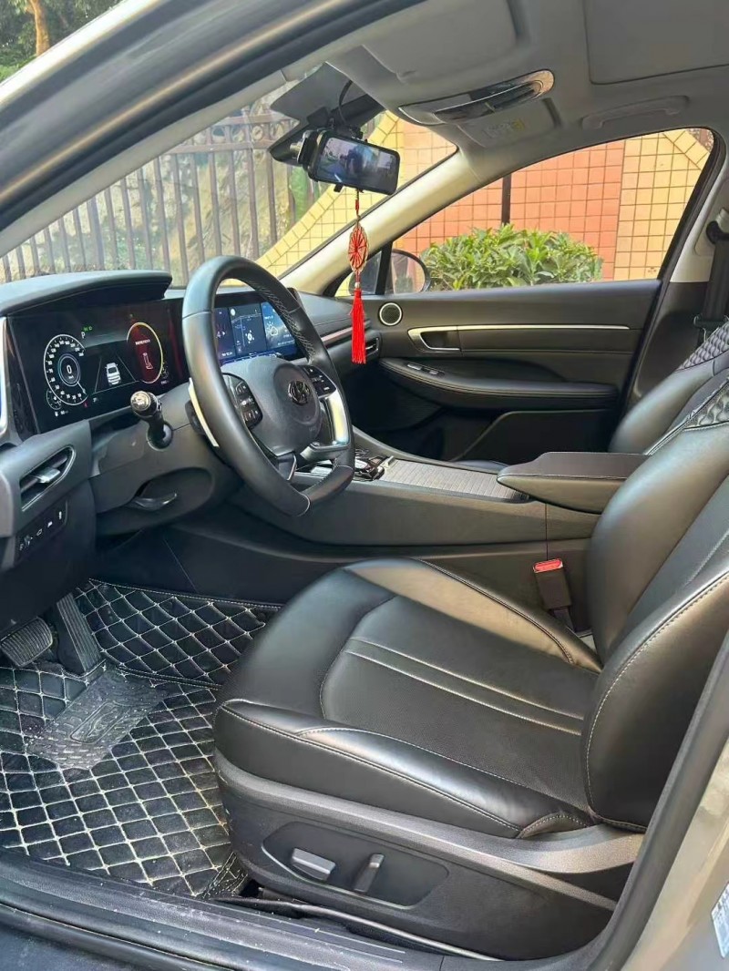 东莞21年现代索纳塔6