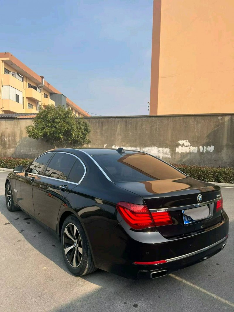 杭州14年宝马7系4