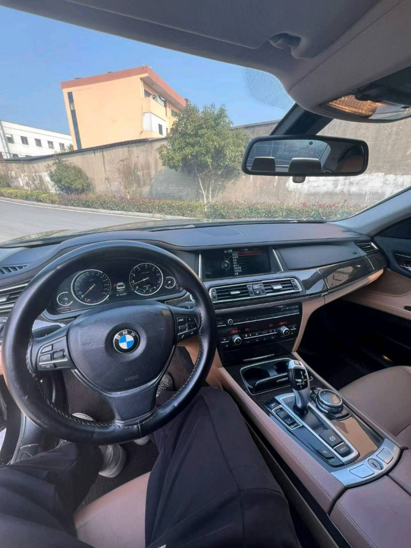 杭州14年宝马7系7