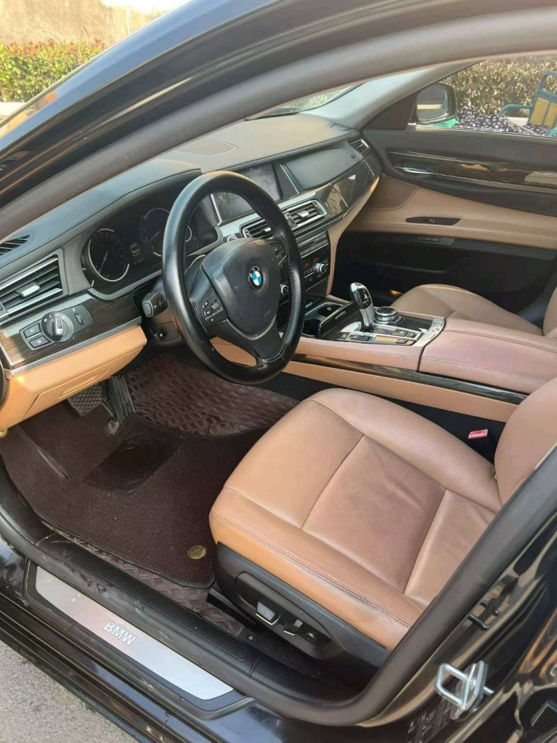 杭州14年宝马7系8