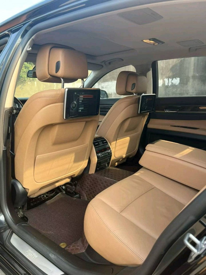 杭州14年宝马7系9