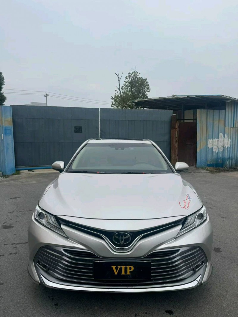 杭州18年丰田凯美瑞1