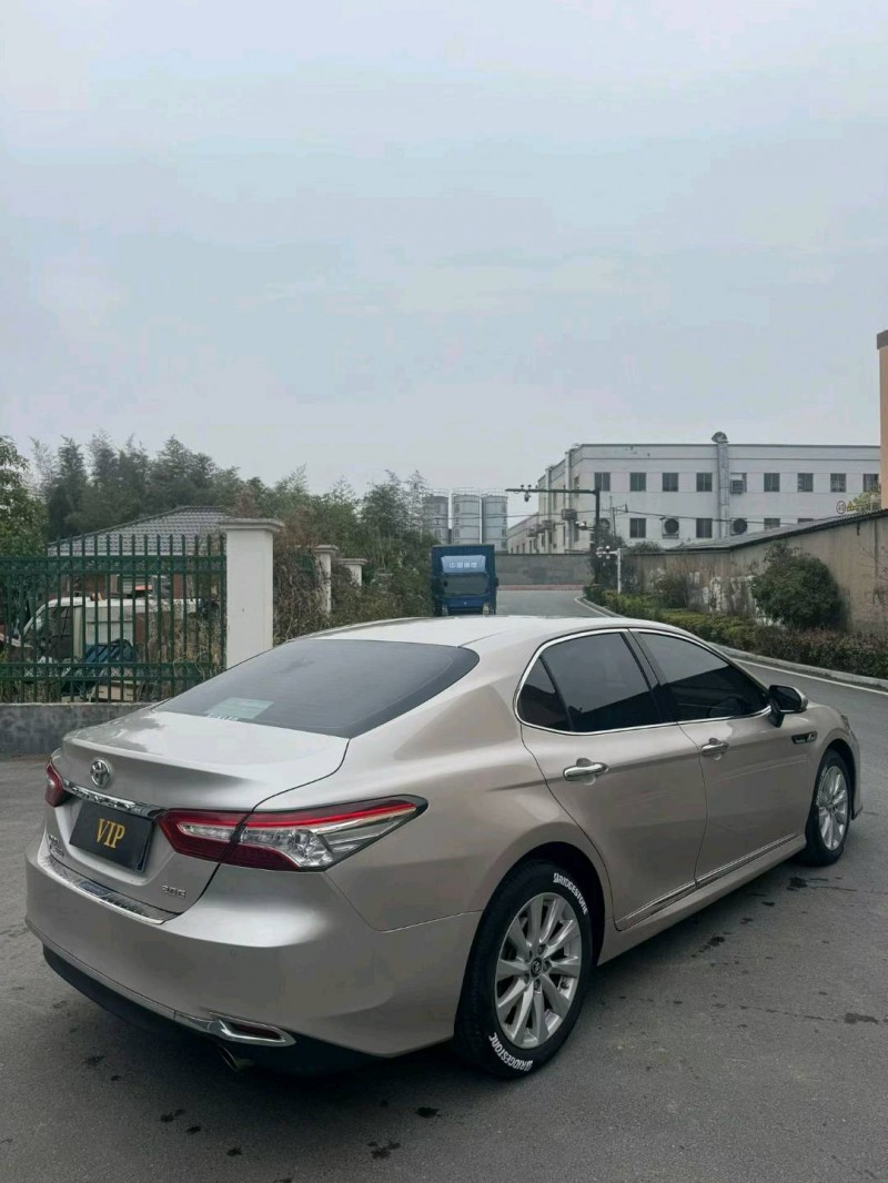 杭州18年丰田凯美瑞4