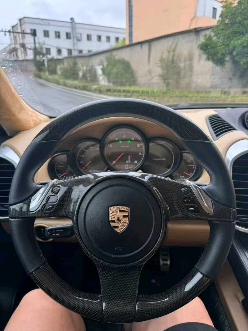 杭州12年保时捷卡宴7