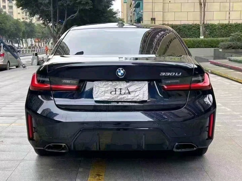 重庆24年宝马3系8