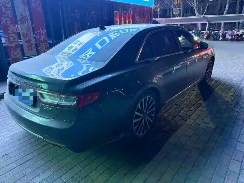 青岛20年林肯大陆7