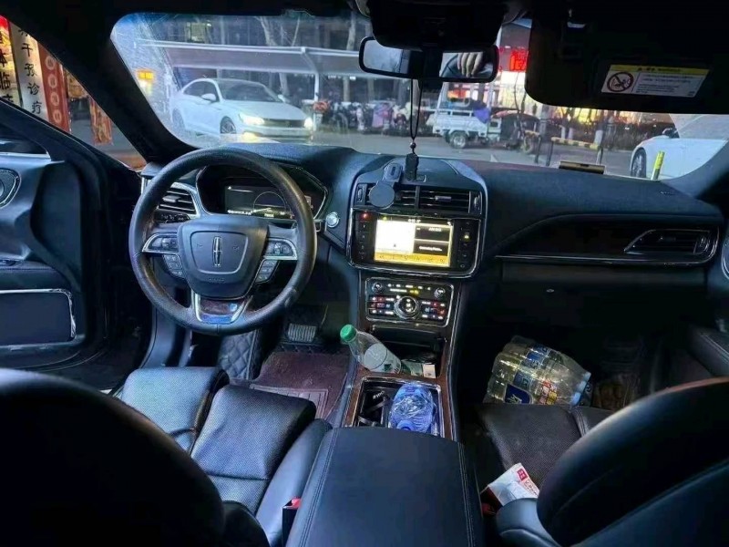 青岛20年林肯大陆9