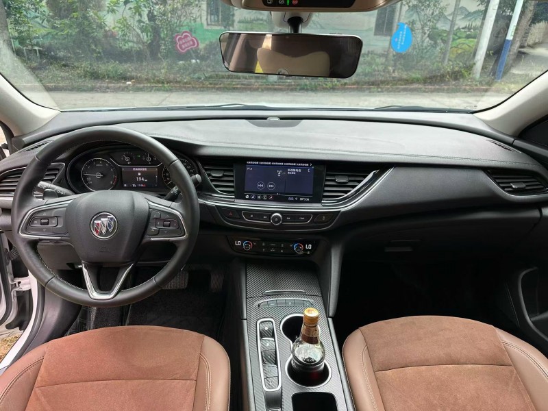 湛江22年别克君威6