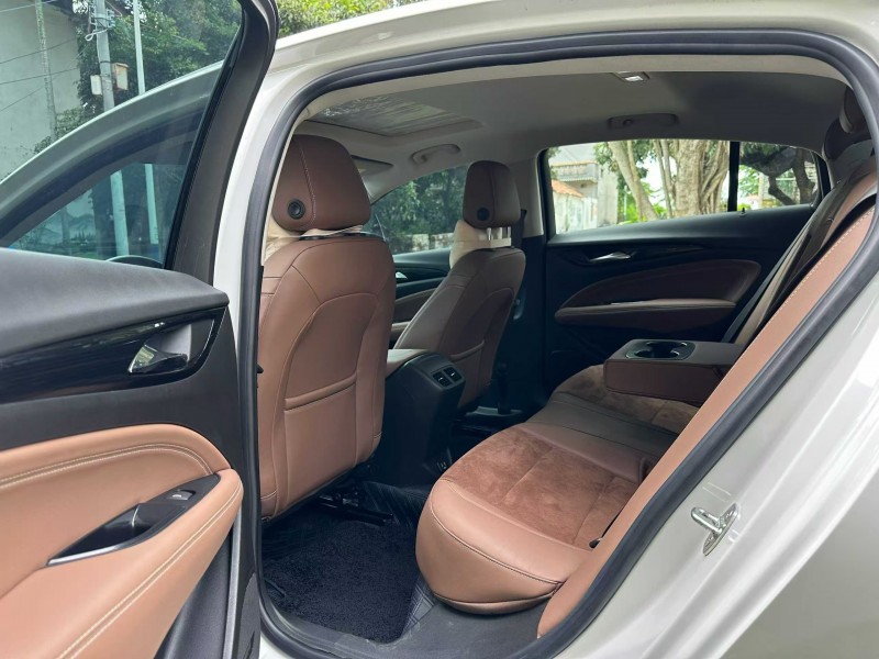 湛江22年别克君威7