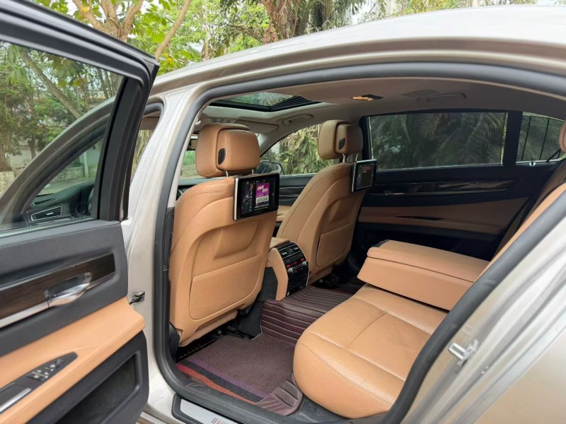 湛江14年宝马7系5