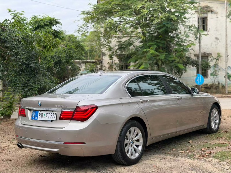 湛江14年宝马7系7