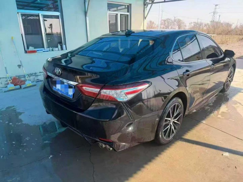 枣庄22年丰田凯美瑞8