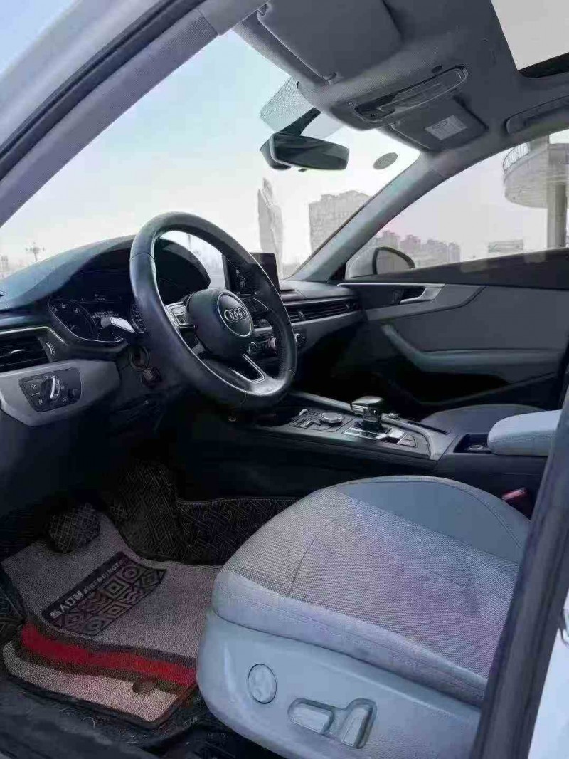 哈尔滨18年奥迪A4L7