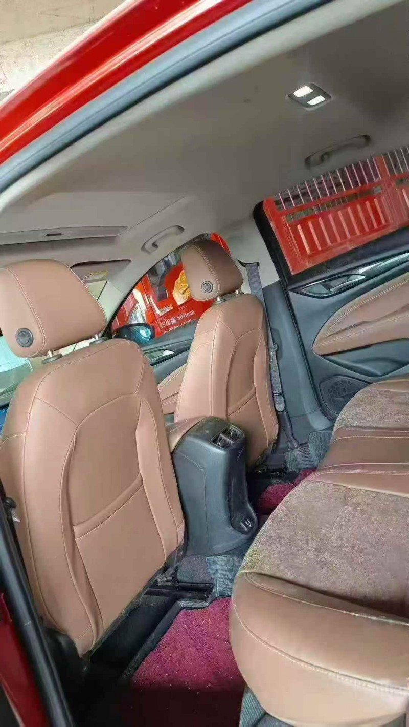 黔西南19年别克君威4