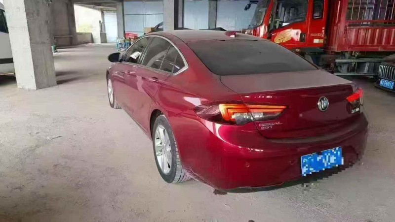 黔西南19年别克君威8