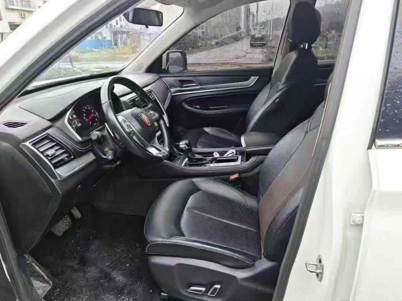 邵阳23年荣威RX86