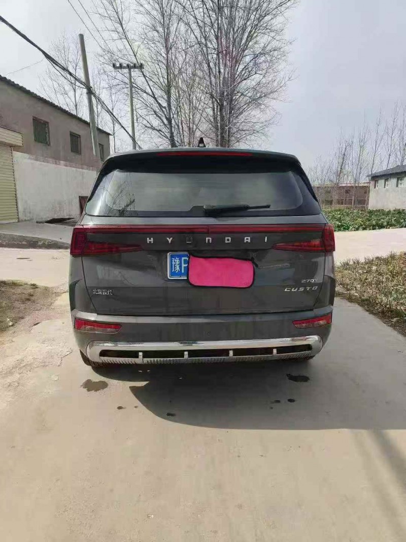 鹤壁25年现代库斯图8