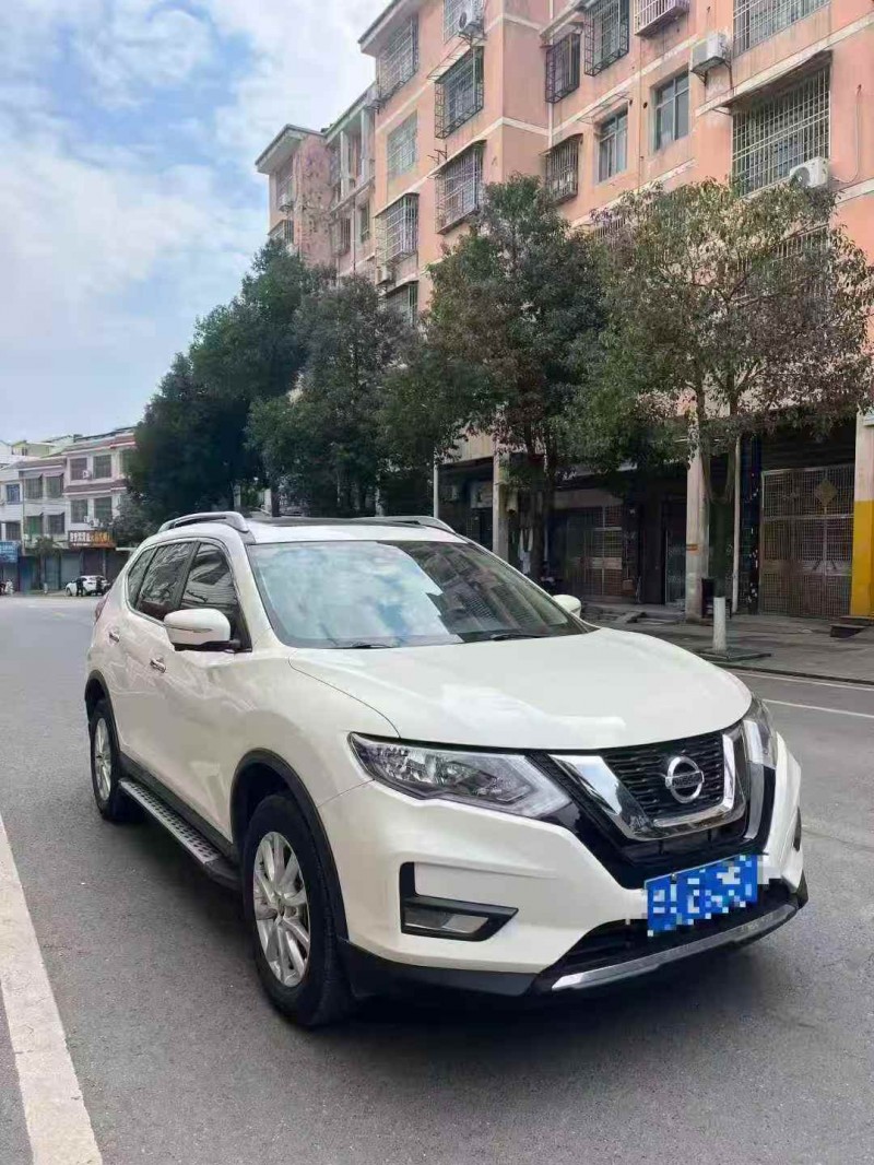 邵阳20年日产奇骏3