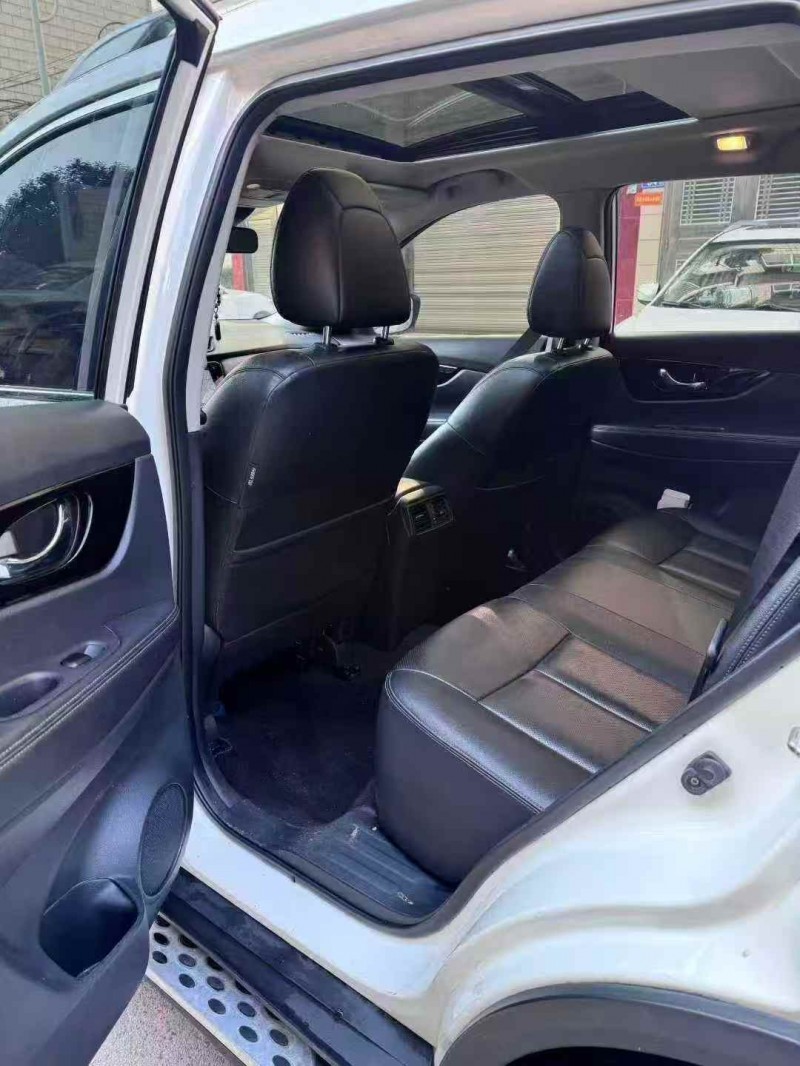 邵阳20年日产奇骏6