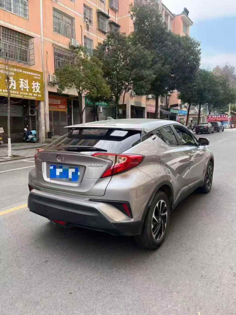 岳阳19年丰田奕泽7