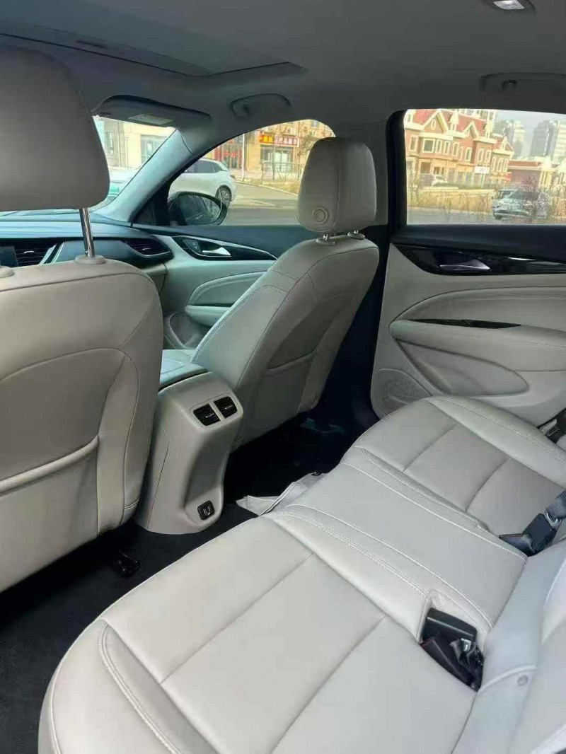 烟台20年别克君威5