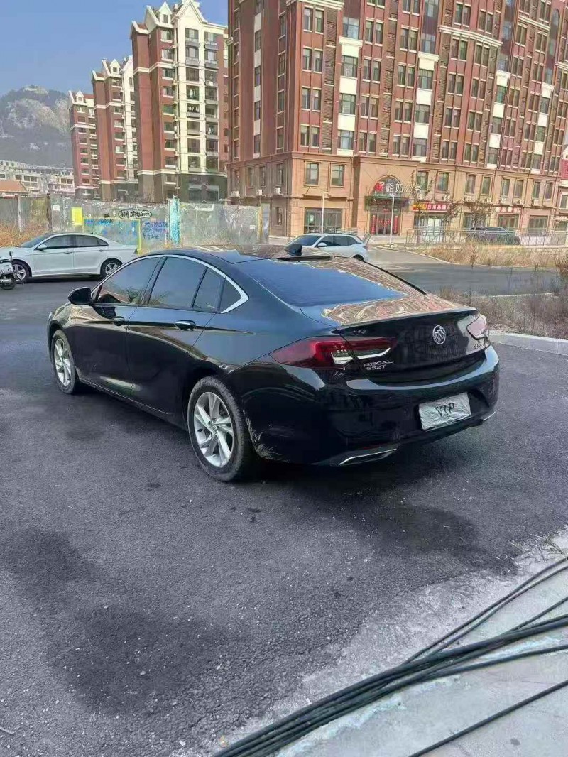 烟台20年别克君威8