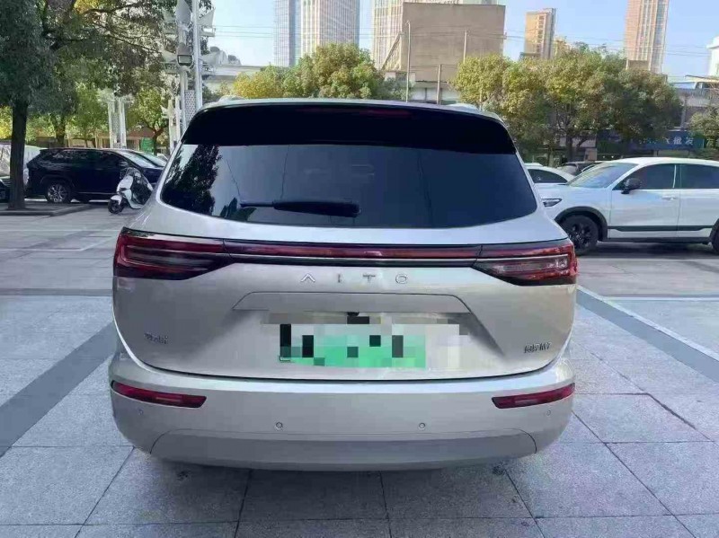 南通23年华为智选问界9