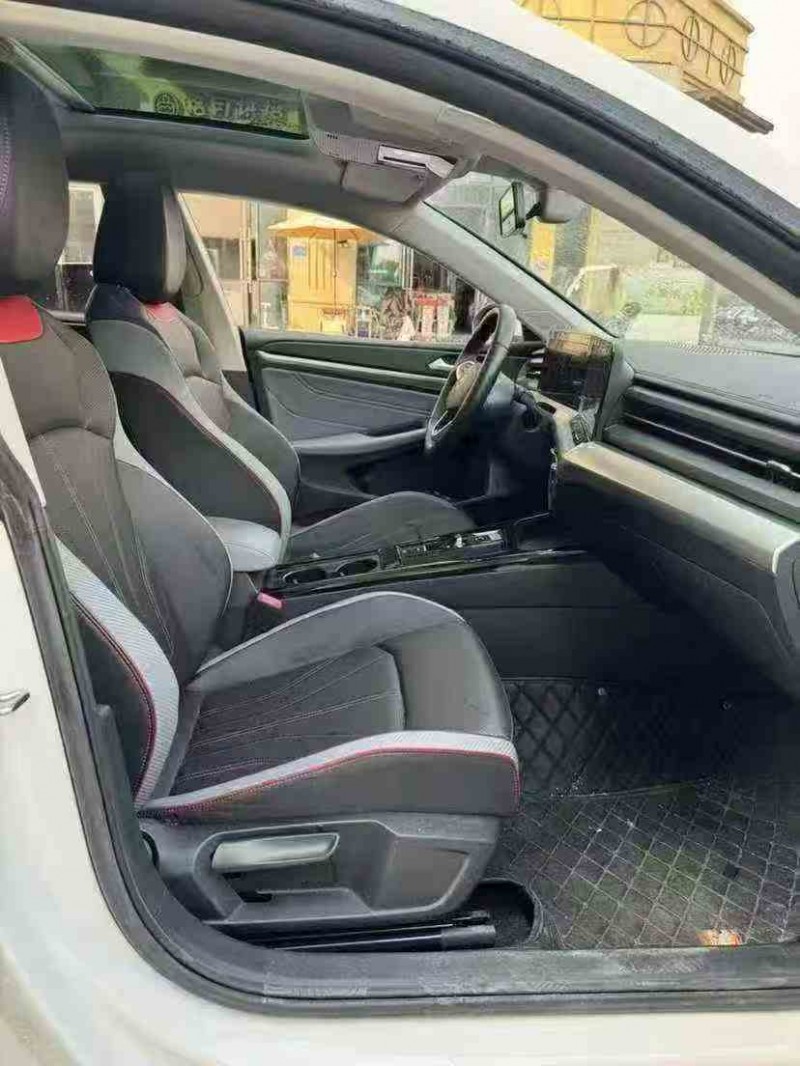 吉安23年大众凌渡6