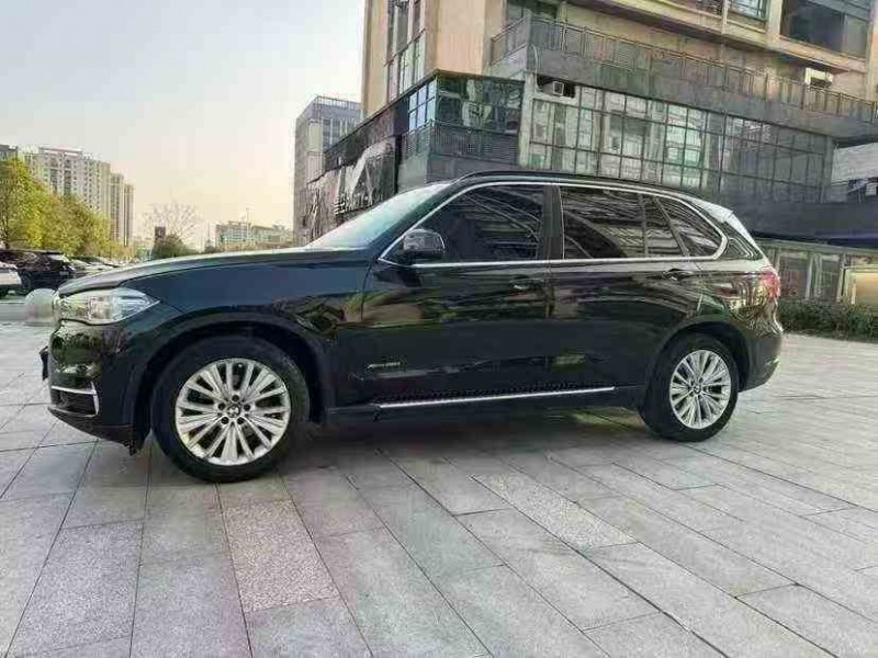 九江15年宝马X52