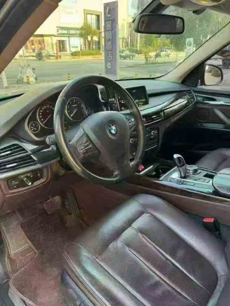 九江15年宝马X56