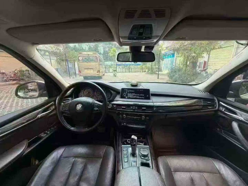 安顺16年宝马X57