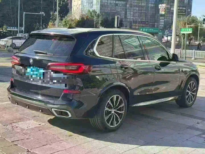 绍兴21年宝马X56