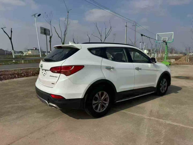 淮安15年现代新胜达7