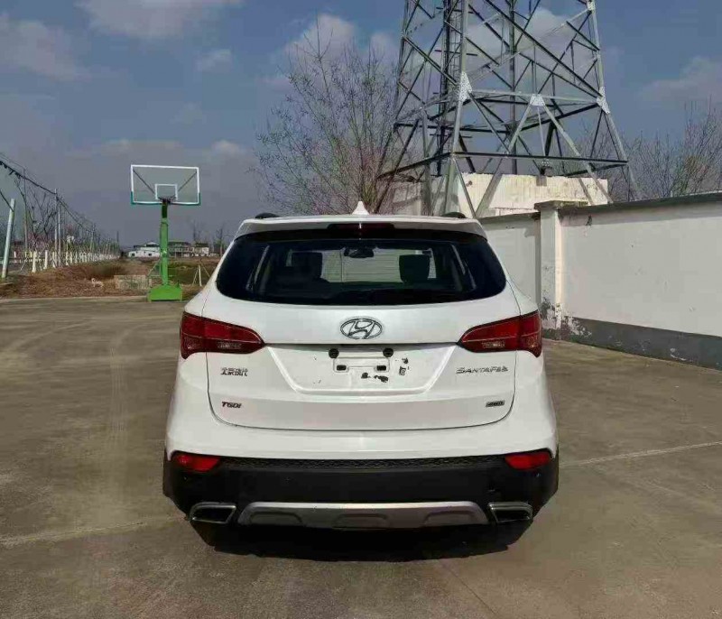 淮安15年现代新胜达9