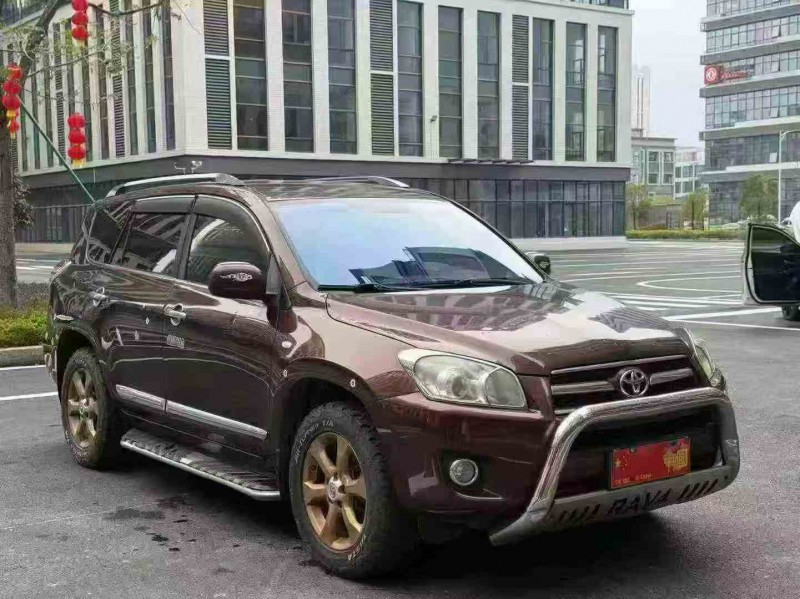 广州12年丰田RAV43