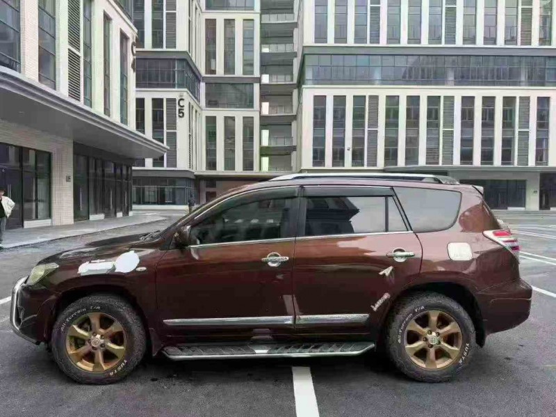 广州12年丰田RAV48