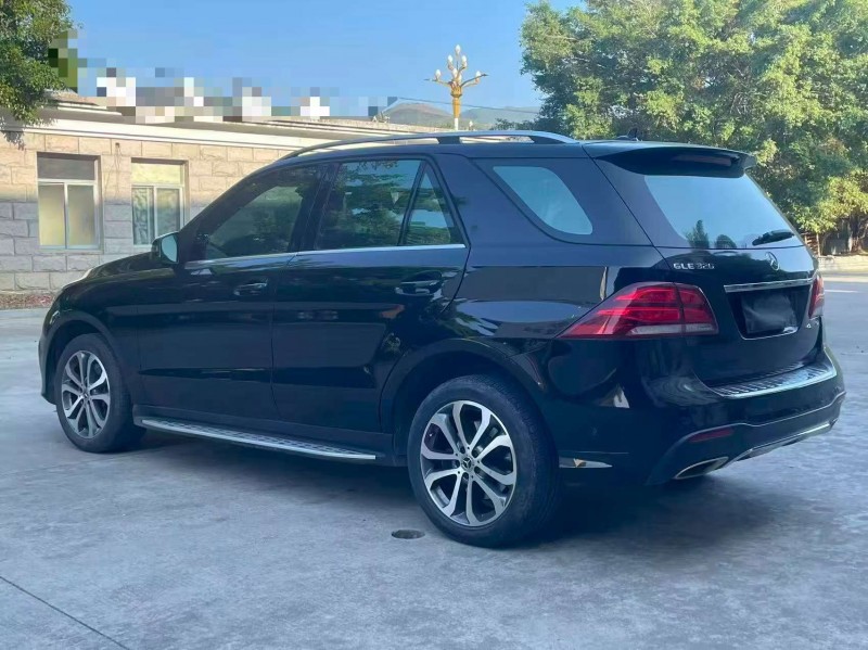 漳州17年奔驰GLE8