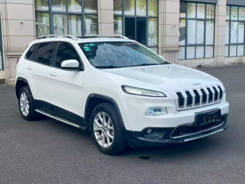 漳州17年Jeep自由光2