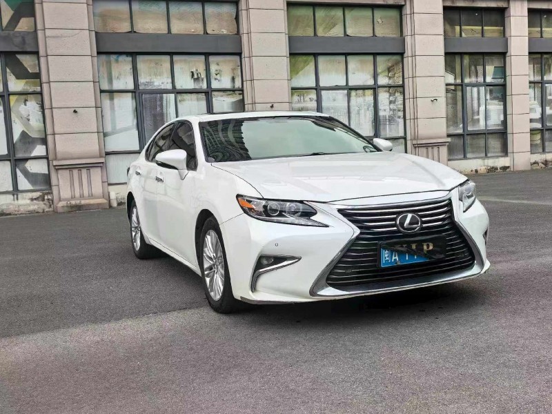 漳州18年雷克萨斯ES2