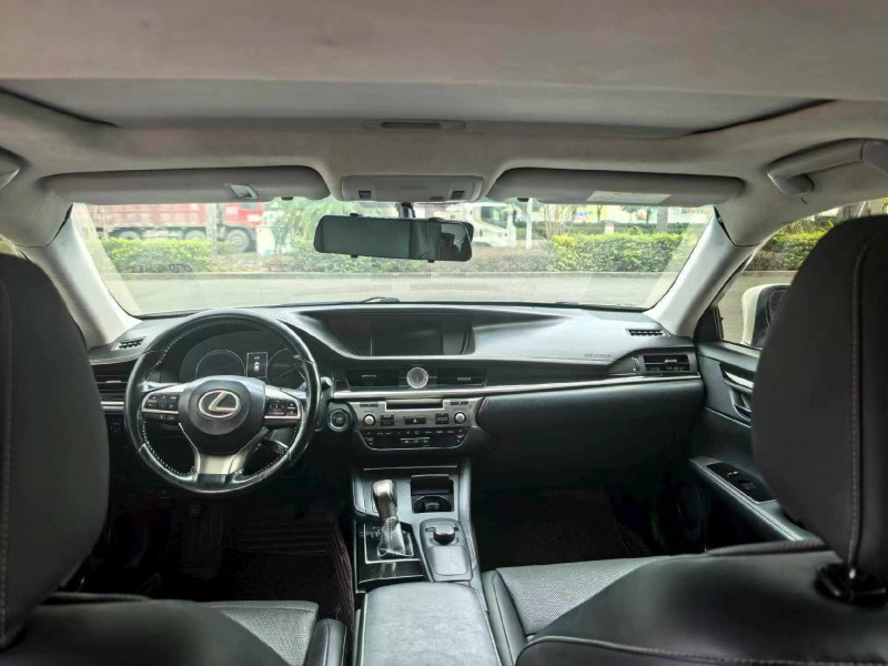 漳州18年雷克萨斯ES5