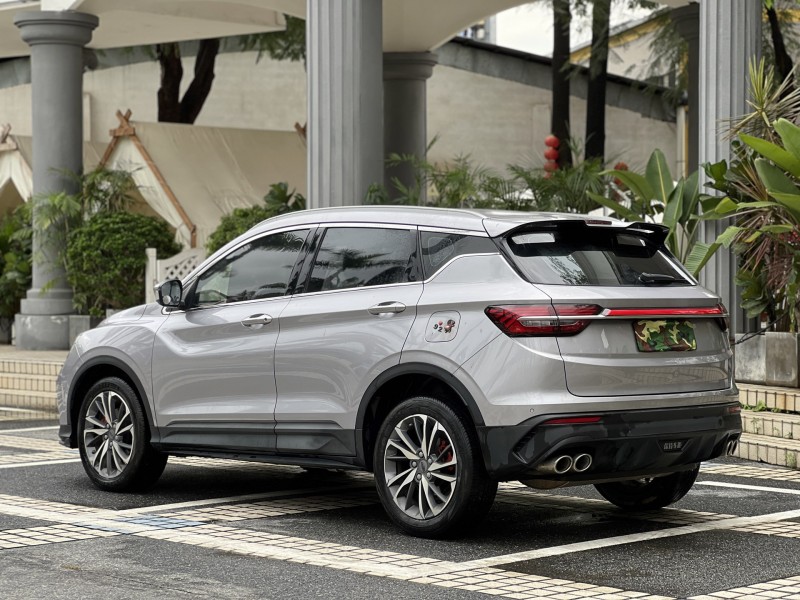 东莞20年吉利缤越7