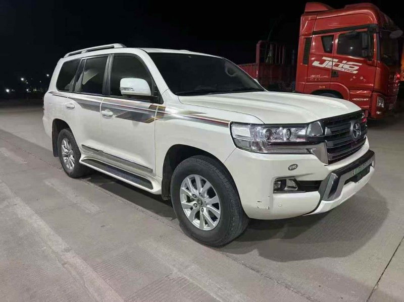 枣庄20年丰田兰德酷路泽2