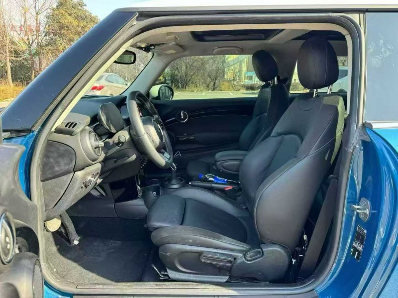 济宁22年MINICooper3