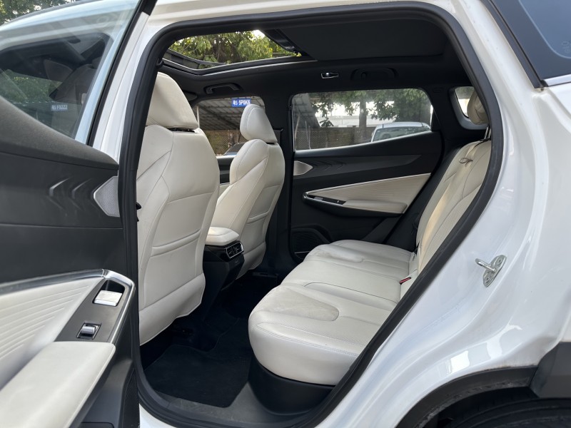 东莞23年吉利博越5