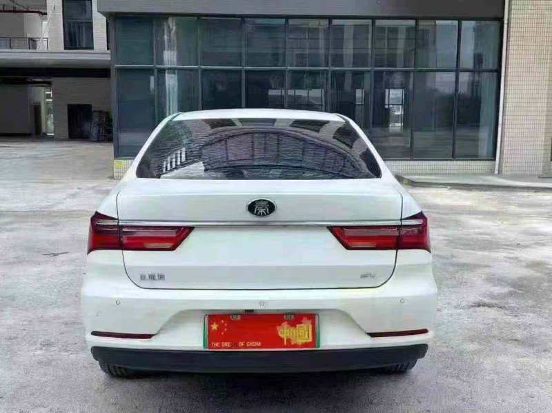 广州20年比亚迪秦5