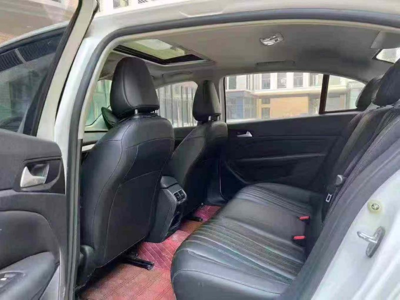 广州19年东风标致8