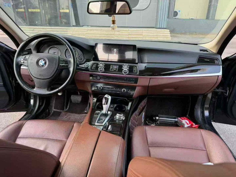 济宁15年宝马5系4